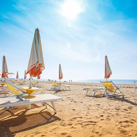 Modern Family Flat With Terrace And Pool Apartment Bibione